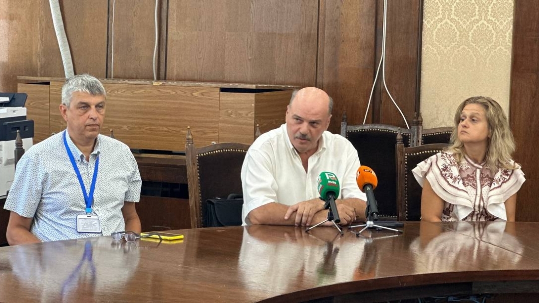 An inaugural press conference was held for the renovation of the "Otets Paisii" Primary School in Ruse