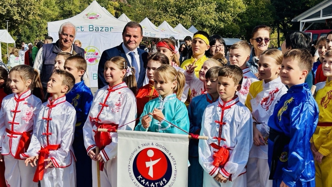 The Mayor of Ruse and the Ambassador of China opened the second edition of the Dragon Boat Festival