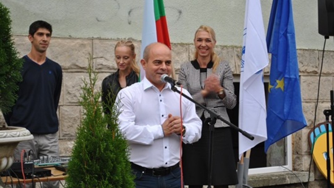 Кметът Пламен Стоилов откри спортна фитнес зала в с. Басарбово 