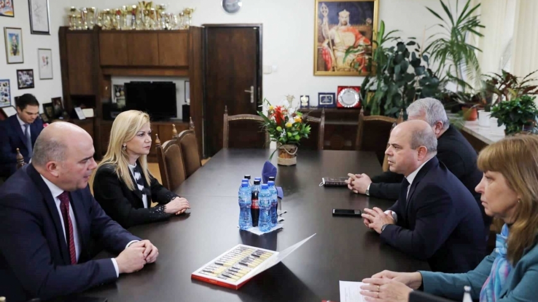Кметът Пламен Стоилов проведе работна среща с министъра на труда и социалната политика Бисер Петков