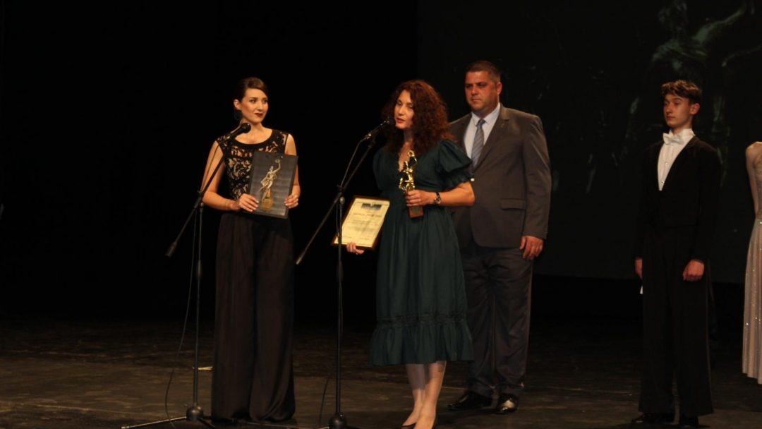 Награда “Русе“ и “Млад творец“ за 2023 г. бяха връчени на церемония в Доходното здание