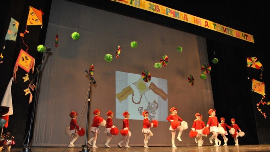 Русенските детски градини представиха своя традиционен годишен концерт