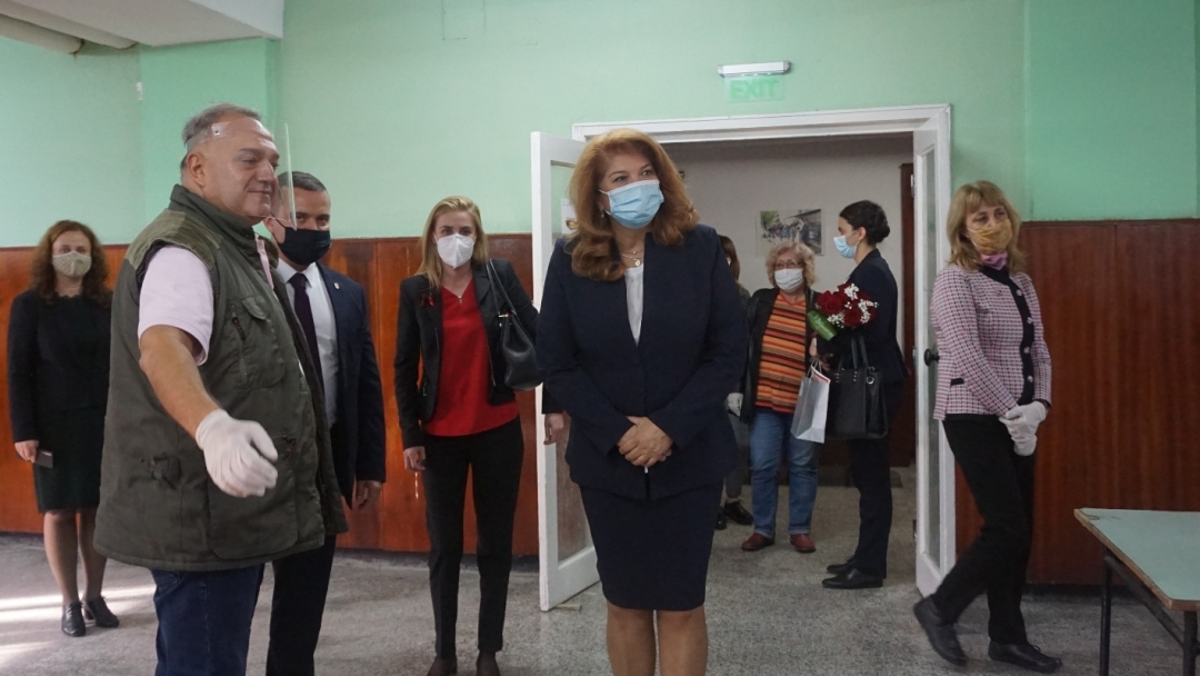 Вицепрезидентът Илияна Йотова посети Русе