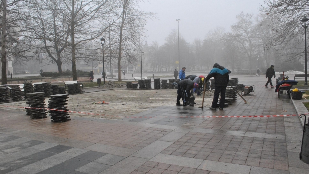 Стартира ремонтът на централния площад в Русе 