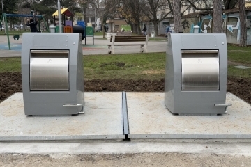 Два нови подземни контейнера вече обслужват русенци на Американското пазарче