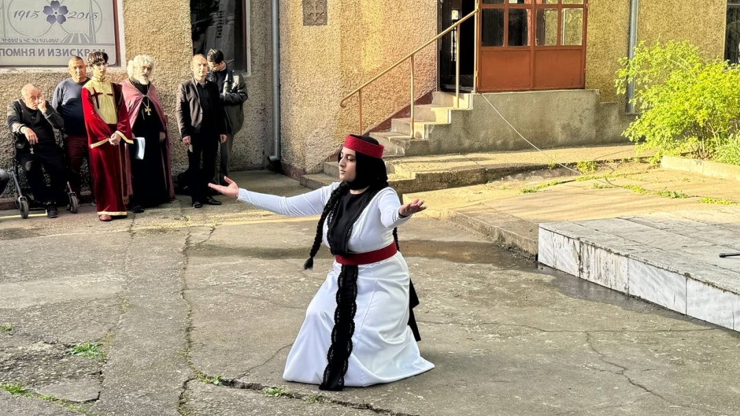 Русе отбеляза 111 години от Геноцида над арменския народ с възпоменателна церемония