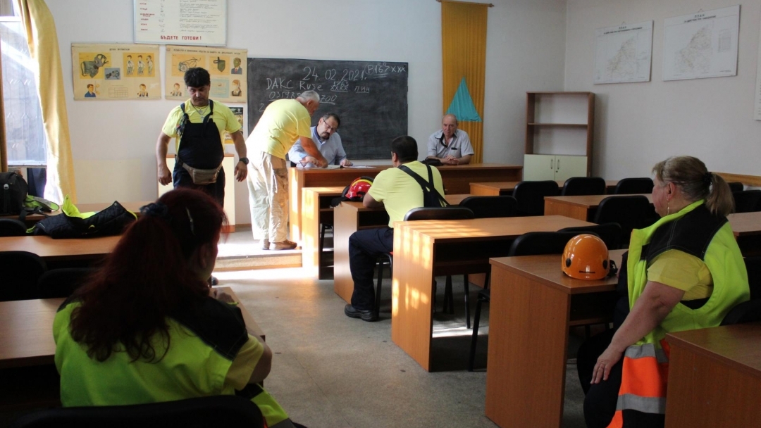 Доброволческото формирование на Община Русе се включи в учение за реакция при бедствия и аварии