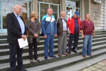 Спасимир Димитров връчи поздравителен адрес от кмета Стоилов на офицерите и сержантите от запаса и резерва