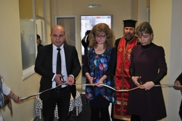 Кметът Пламен Стоилов откри две нови яслени групи в обновена сграда