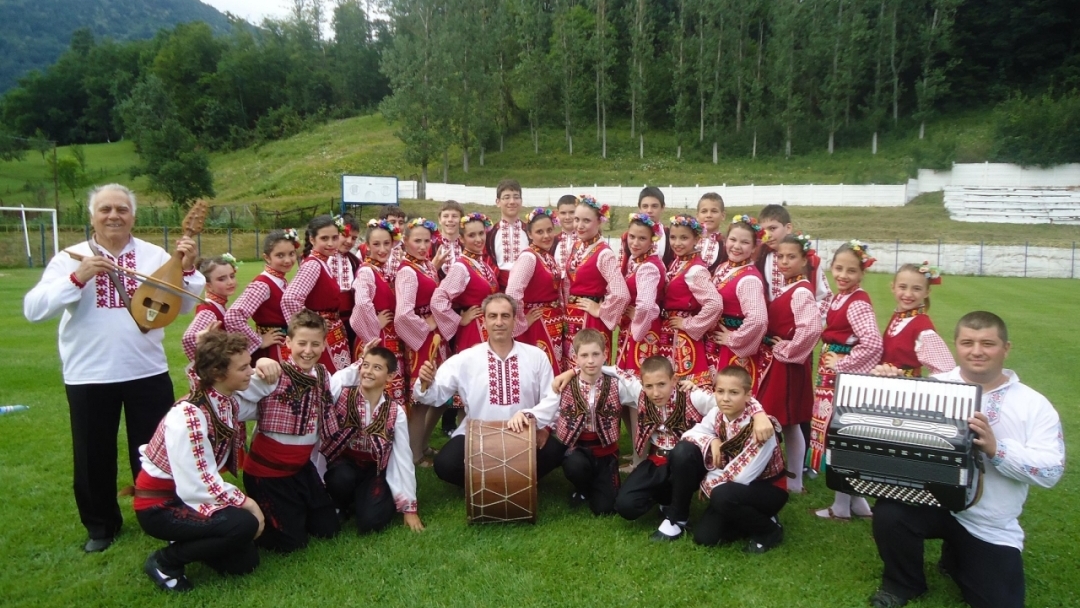 Отбелязваме 65 години извънучилищна дейност в Русе 