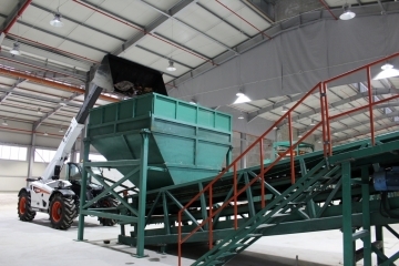 От днес започна да функционира инсталацията за предварително сортиране на битови отпадъци в Русе