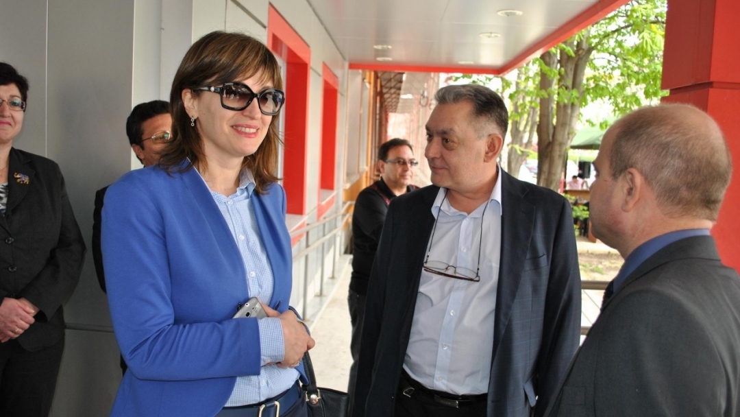 С официална церемония днес беше поставено началото на ремонта на Комплексен онкологичен център – Русе