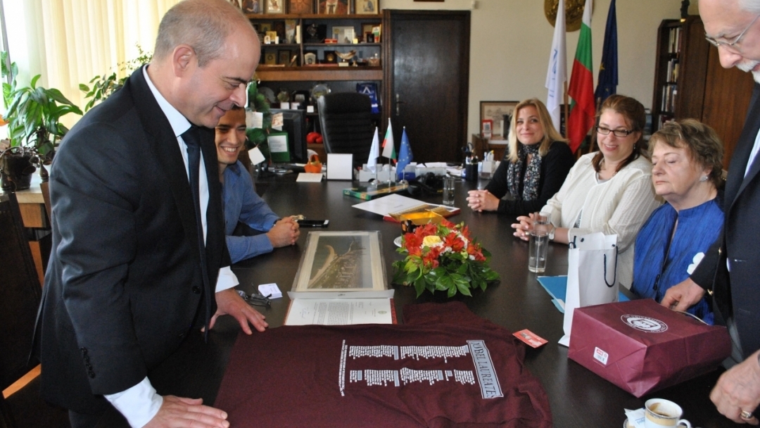 Кметът на Чикаго поздрави русенци за 6 май