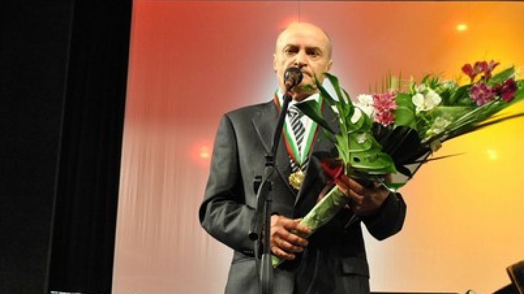 Четирима достойни русенци бяха удостоени със званието „Почетен гражданин на Русе”