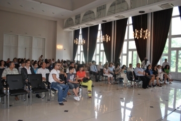 Наградиха 44 русенски отличници