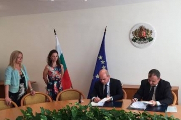 Кметът Пламен Стоилов  подписа нов проект по програма „Енергийна ефективност и възобновяема енергия“