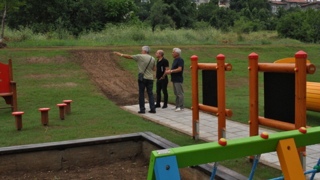 Кметът Пламен Стоилов инспектира новите детски градини и Природонаучния музей