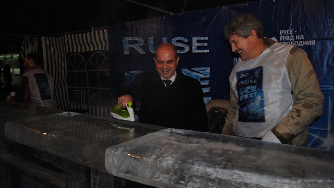 Кметът Пламен Стоилов даде старт на 'Ruse Ice Fest 2014'