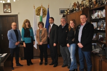 Колективен договор за работещите в сферата на здравеопазването и социалните дейности беше подписан днес