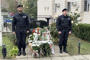 Русе почете професионалния празник на полицейските служители с тържествена церемония