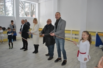 Нов физкултурен салон отвори врати в ЦДГ ''Здравец''
