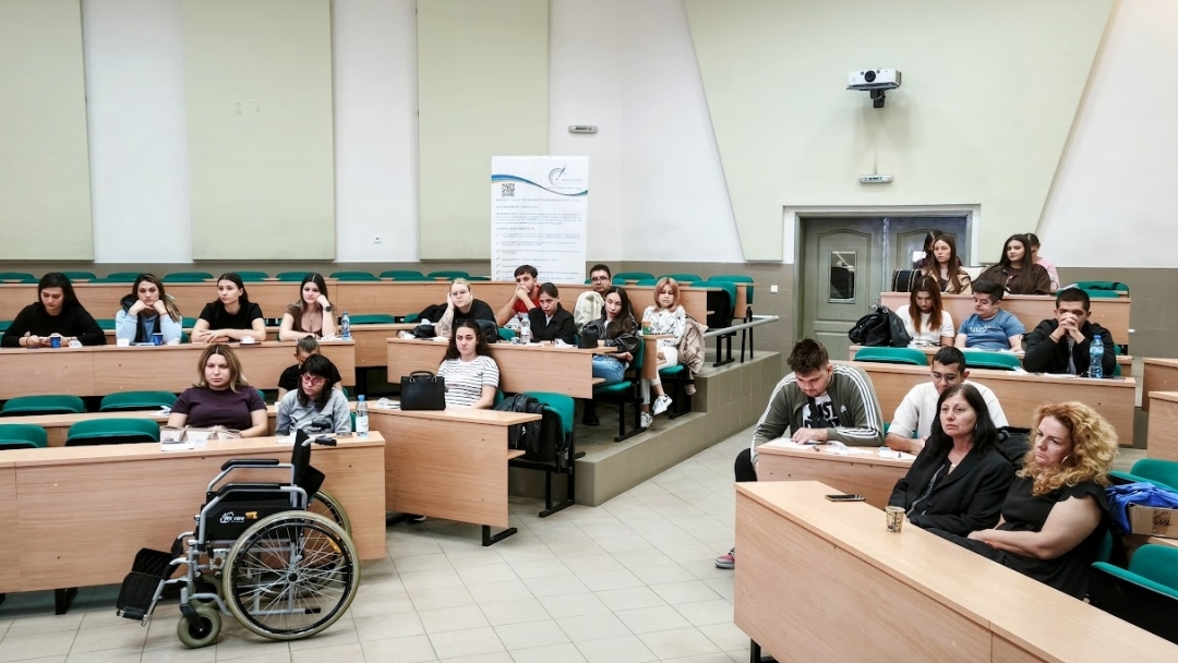 ОИЦ – Русе представи възможностите за европейско финансиране пред студенти от Русенския университет