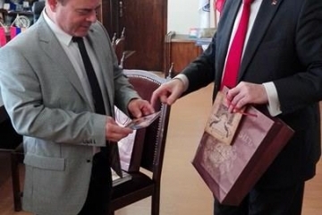 Кметът Пламен Стоилов се срещна с посланика на Република Армения в България 