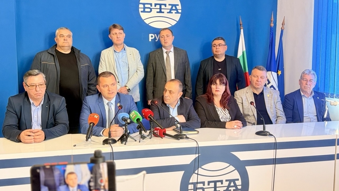 Кметът Пенчо Милков: „Необходима е спешна намеса от страна на държавата, за да не влезем в сезона с неконтролирани популации на комари“