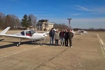 Първите три самолета кацнаха на Летище Русе 