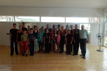 Русенски танцьори преминаха  през школа на шампиони