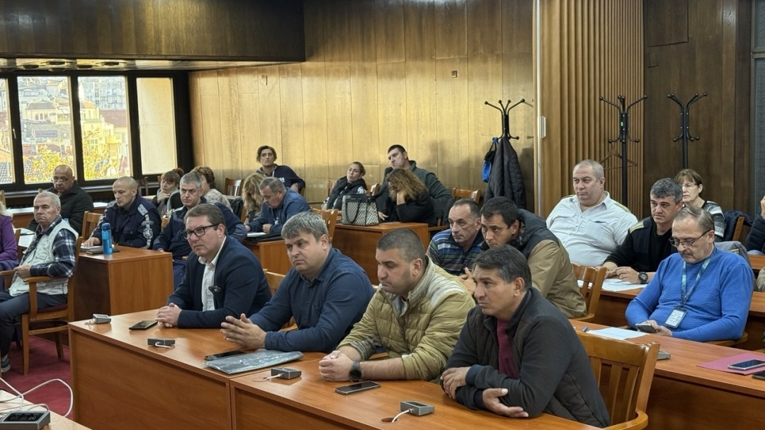 Общинският щаб за защита при бедствия обсъди подготовката за зимата
