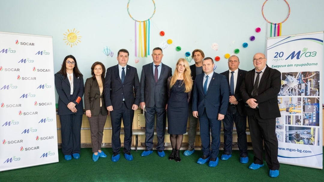 Община Русе, М-Газ и SOCAR откриха в с. Червена вода втори обект от проекта за хибридна газификация