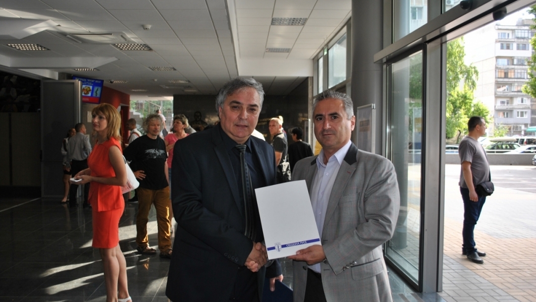 Зам.-кметът Димитър Наков уважи Спортното училище за 45-тата му годишнина