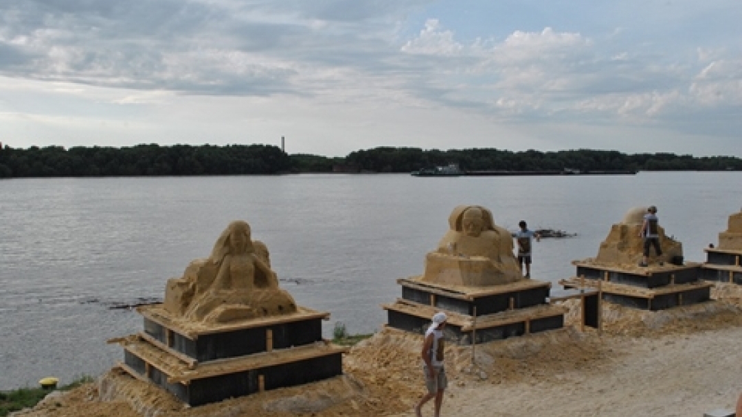 Кметът Пламен Стоилов откри Международен фестивал на пясъчни скулптури Русе 2015