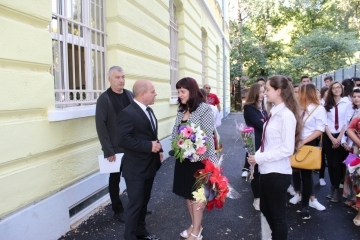 Кметът Пламен Стоилов откри новата учебна година в ПАГ "Гео Милев" и ОУ "Иван Вазов"