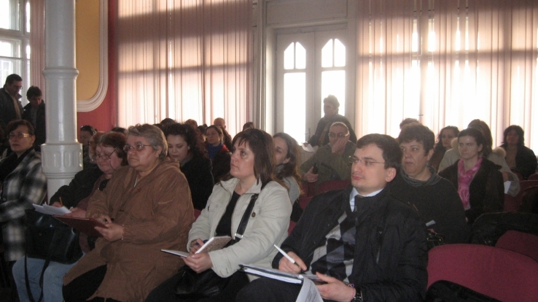 44 организации и институции на семинар за малки художествени проекти 