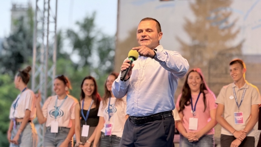 Третото издание на фестивала „МладиТЕ заедно“ отново даде сцена на таланта, творчеството и добрите каузи