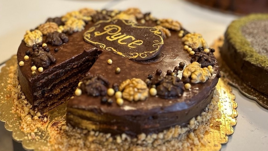 Михаела Филева, „Deep Zone Project“ и сладки изненади очакват русенци на Празника на торта „Гараш“