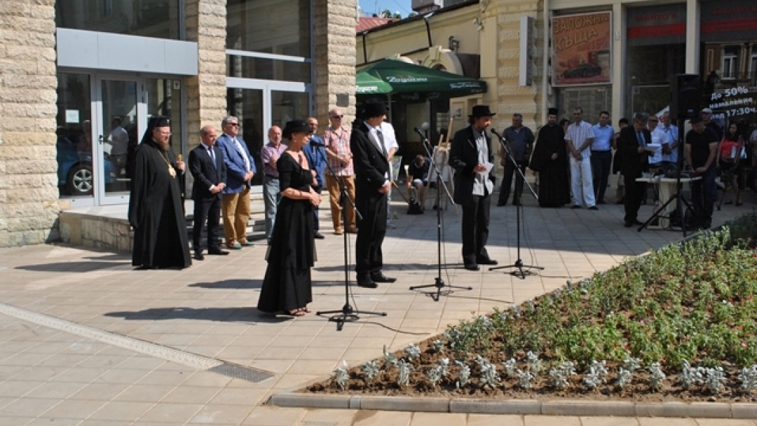 Русе вече си има паметник на Канети