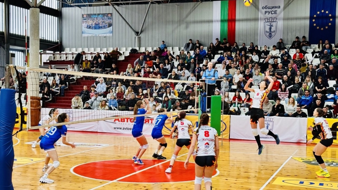 Волейболистките на "Любо Ганев – Автосвят" спечелиха Купата на България след победа над "Спартак" Варна
