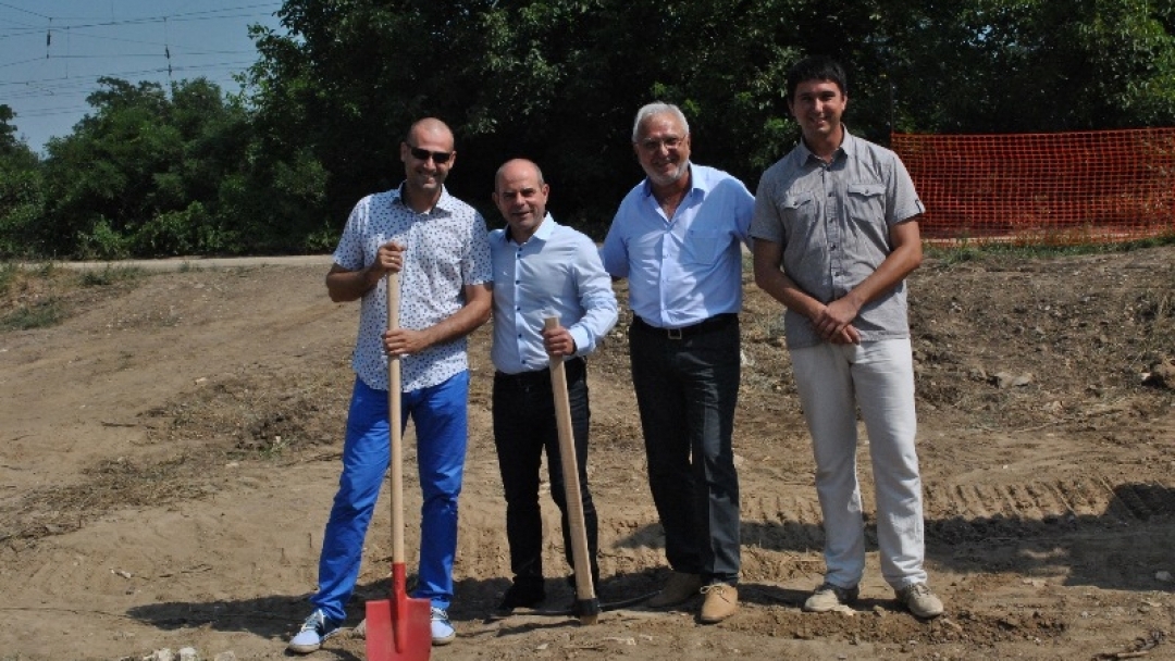 Кметът Пламен Стоилов даде старт на строителството на ново депо за ремонт на локомотиви