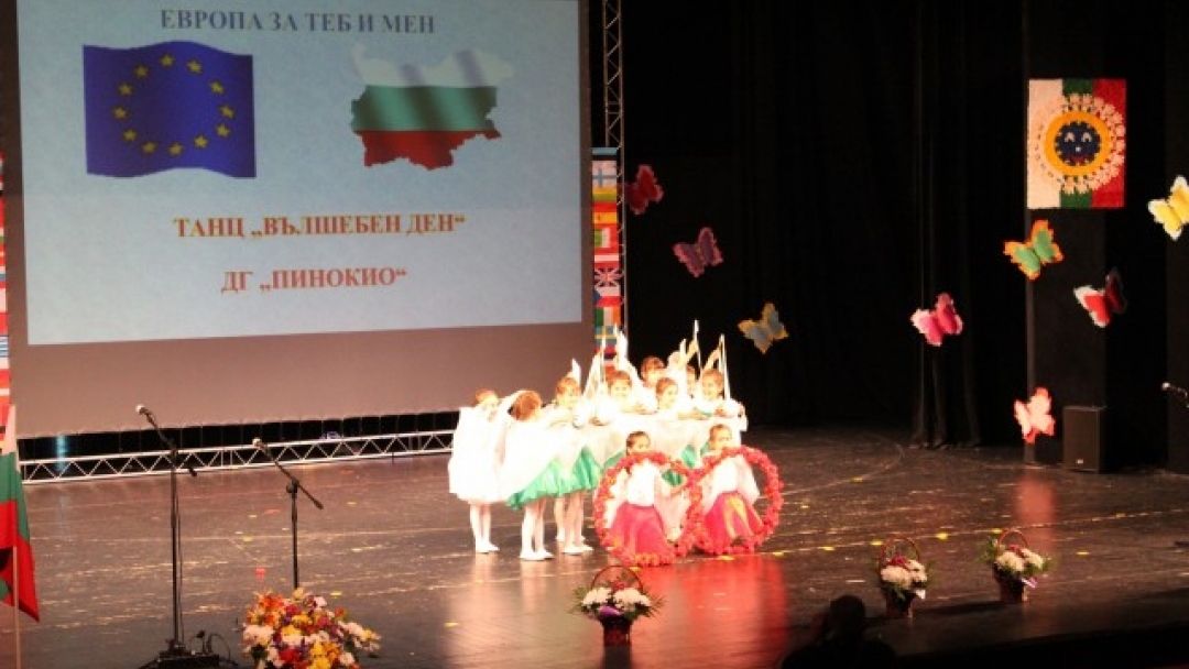 Кметът Пламен Стоилов откри Годишния концерт на детските градини 