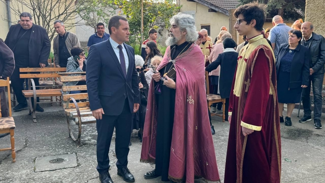 Русе отбеляза 111 години от Геноцида над арменския народ с възпоменателна церемония