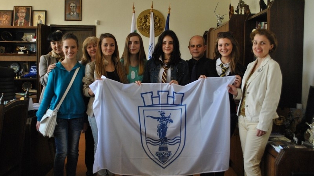 Кметът Пламен Стоилов изпрати хор „Дунавски вълни“, който е единствения български представител  на Световния фестивал „Гласовете на света“