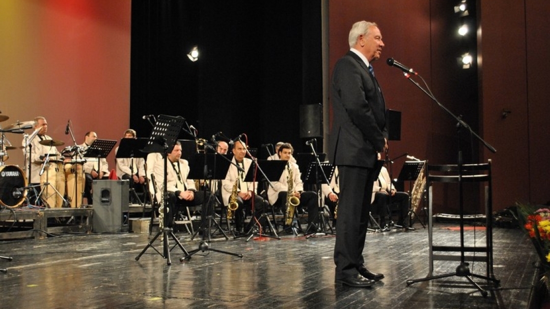 Четирима достойни русенци бяха удостоени със званието „Почетен гражданин на Русе”