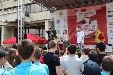 Бяха наградени финалистите от футболния турнир за „Купата на Coca-Cola”