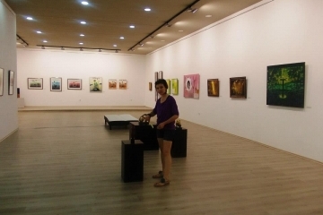 Изложба „Камертон” на русенски художници гостува в Арт център Плевен