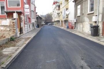 „Комунални дейности“ преасфалтира улици в Русе