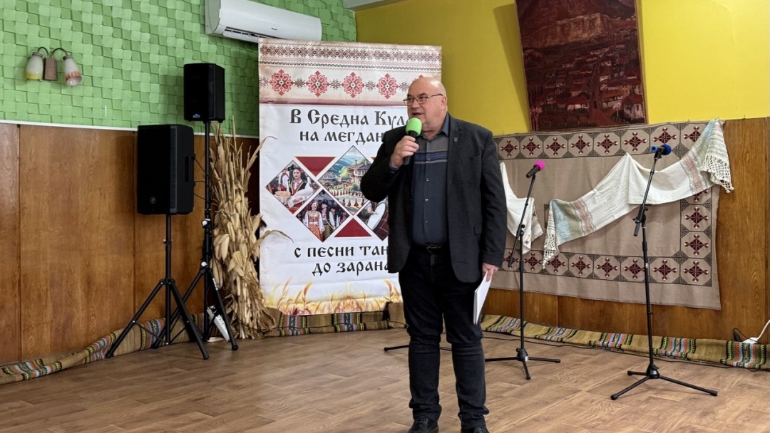 Фолклорен празник събра самодейци и жители в Средна кула