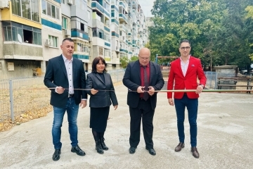 Започна изпълнението на проект за енергийна ефективност на блок „Явор“ в Русе